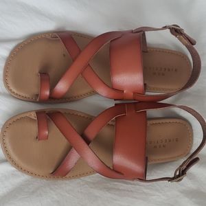 Cognac glandy sandals